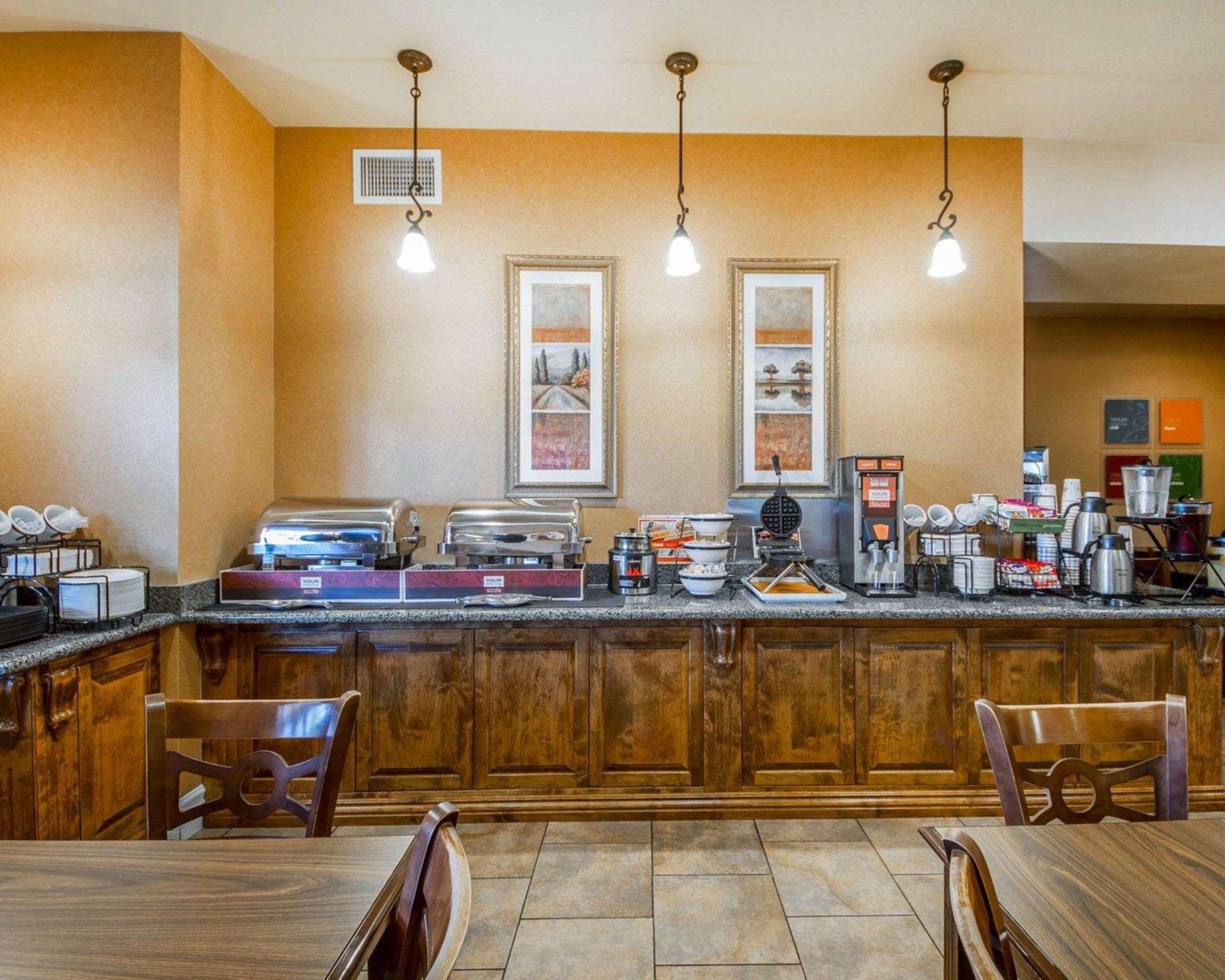 Comfort Inn & Suites Ukiah Mendocino County Luaran gambar