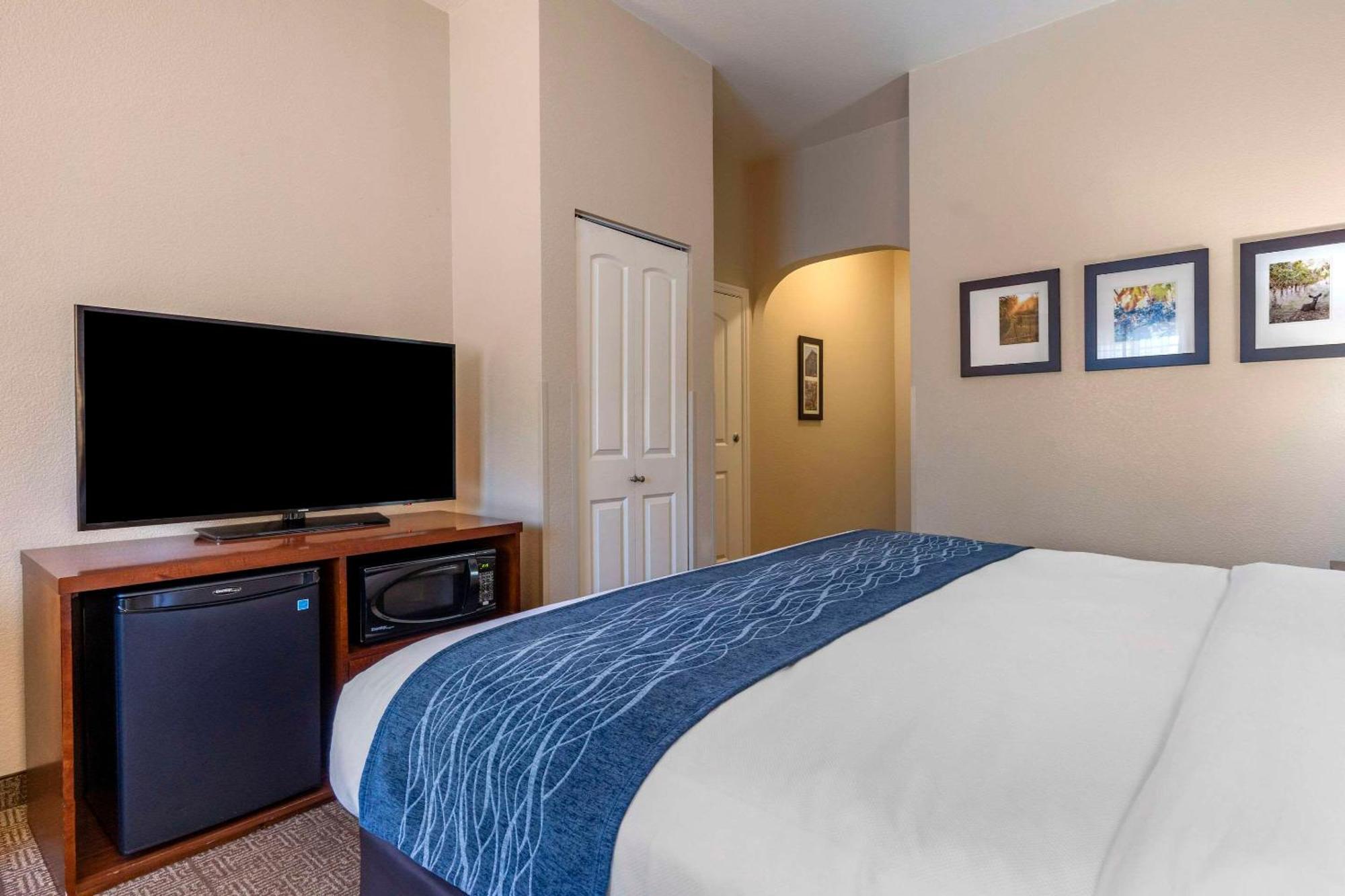 Comfort Inn & Suites Ukiah Mendocino County Luaran gambar